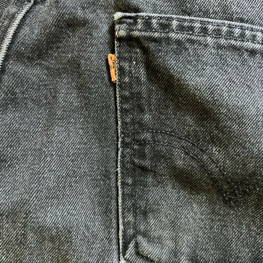 Vintage Levi's Jeans Mens 36x33 Black Washed Orange Tab 550 Relaxed Fit USA